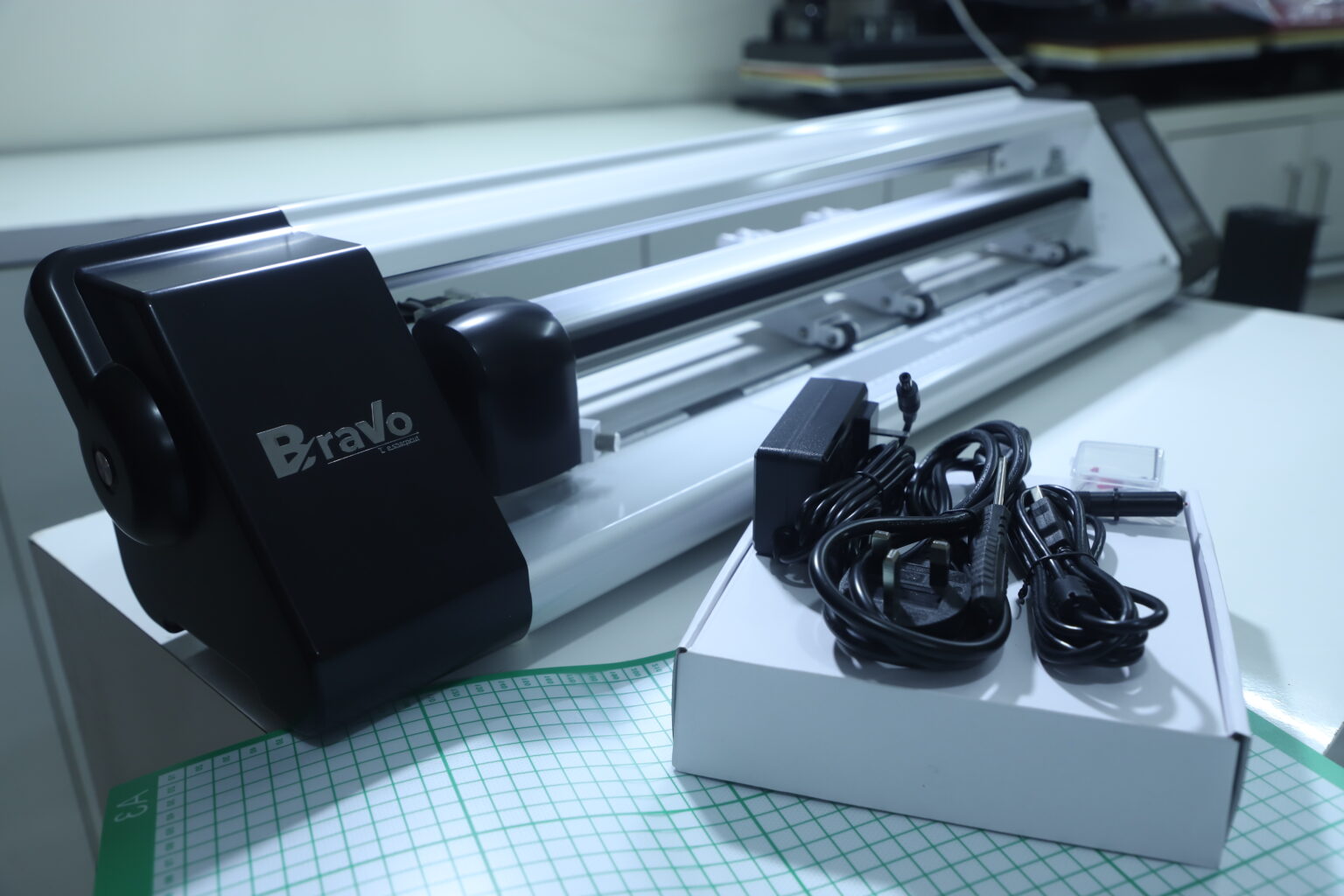Bravo Digital Sticker Cutting Machine