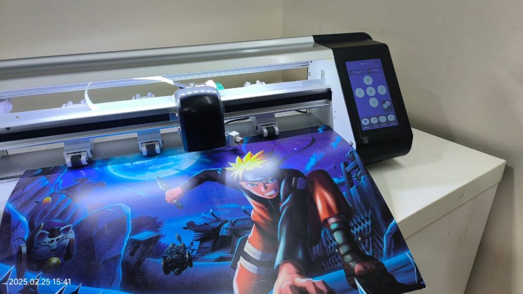 Bravo Laptop Skin Cutting Machine