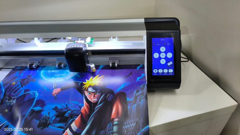 Bravo Laptop Skin Cutting Machine
