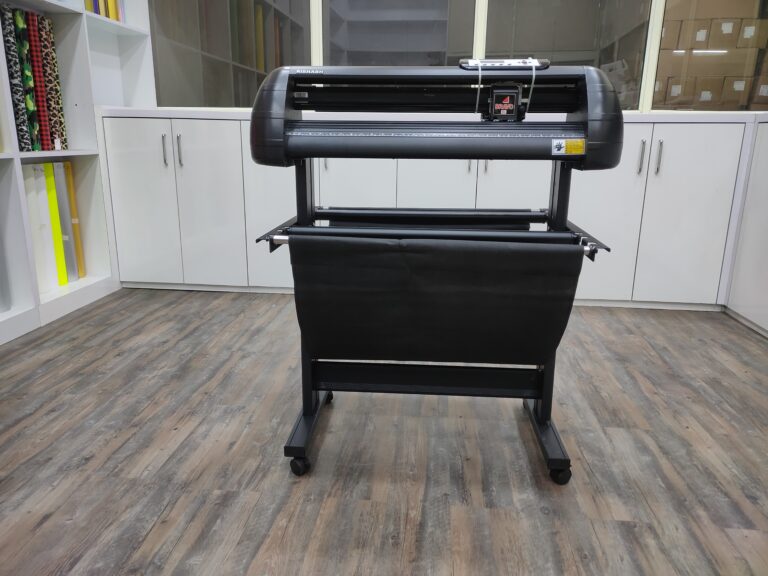BRAVO XL CUTTING PLOTTER IN NOIDA